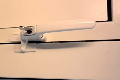 Replacement window handles & keys Yapton